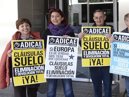 Protesta contra las cláusulas suelo en Valladolid, a finales de 2016.