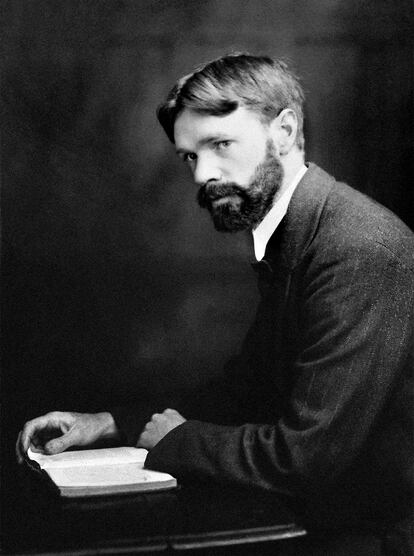 O escritor britânico D. H. Lawrence. 