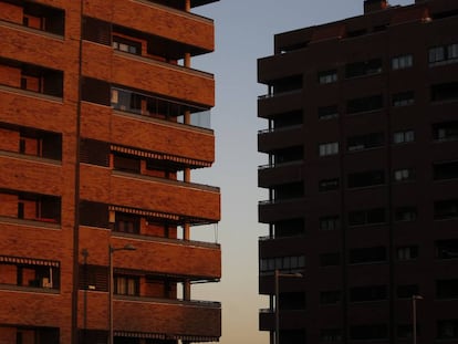 La ciudad residencial El Quiñón, en Seseña (Toledo), se ha convertido en símbolo de los excesos de la burbuja inmobiliaria.
