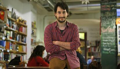 Jaime Paulino, secretario general de Podemos en Valencia, en el Ubik Café.