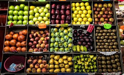 Mercado de frutas em em Oaxaca, Mexico.