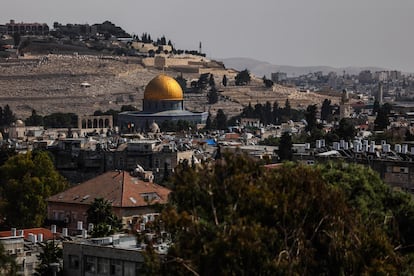 Vista  de la cúpula de la piedra, monumento central de la explanada  de las Mezquitas, lugar de culto de musulmanes en Jerusalén.  