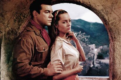 En Serenade (1956), junto a Mario Lanza.