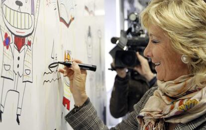 Esperanza Aguirre en la presentación de la Noche de los Libros hace tres días.