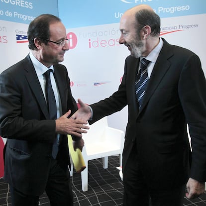 François Hollande y Alfredo Pérez Rubalcaba, en la conferencia Global Progress.