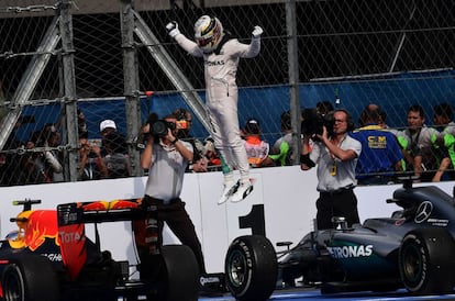 La del Gran Premio de México es la octava victoria de Hamilton en esta temporada.