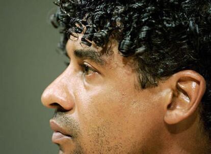 Rijkaard, en rueda de prensa