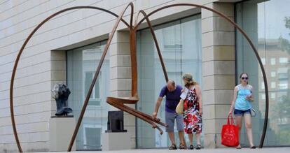 Explanada del IVAM en Valencia.