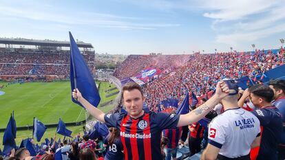 Tim van Beek en un partido de San Lorenzo.