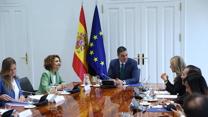 Reunión del Consejo de Seguridad Nacional con motivo del apagón, el pasado miércoles en La Moncloa.