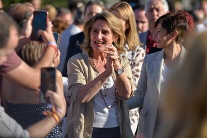 Teresa Ribera (izquierda) e Isabel Rodríguez, este viernes durante un acto de campaña del PSOE para las elecciones europeas en Ciudad Real.