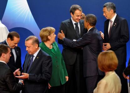 Barack Obama y José Luis Rodríguez Zapatero se saludan en la cumbre del G-20.