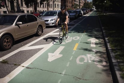 Carril bici en el barrio de Brooklyn, abierto bajo la dirección de Janette Sadik-Khan, en quien, según opina el experto en innovación urbana de la Escuela de Administración y Dirección de Empresas (ESADE) Esteve Almirall. |