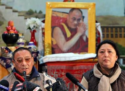 El portavoz del Gobierno del Tíbet en el exilio ofrece una rueda de prensa