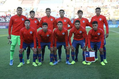 La selección chilena sub-17, antes de un partido contra Corea del Sur, en Vitoria (Brasil), el 2 de noviembre de 2019.