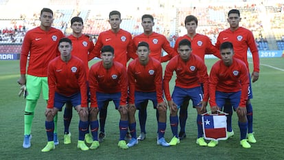 La selección chilena sub-17, antes de un partido contra Corea del Sur, en Vitoria (Brasil), el 2 de noviembre de 2019.
