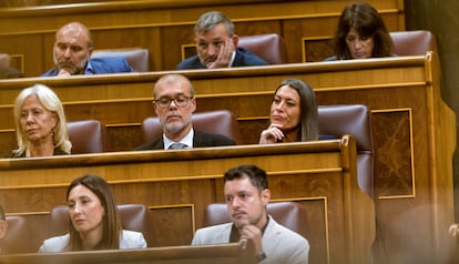 La bancada de Junts durante la intervención de Yolanda Díaz.