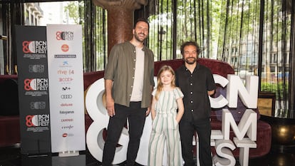 D'esquerra a dreta, el director Eloy Calvo, l'actor Pol López i l'actriu Martina Lleida presenten la pel·lícula 'La Furgo' al BCN Film Fest