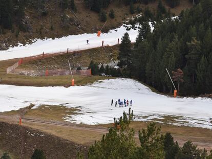 Estación de esquí de La Molina, en Girona, con una gran escasez de nieve, el pasado 2 de enero