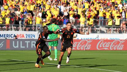 Daniel Muñoz (21) celebra su gol contra Brasil en la Copa América, en Santa Clara, Estados Unidos.