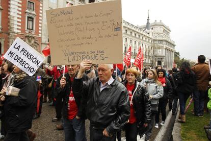 Méndez y Toxo llaman a la movilización de los ciudadanos frente a la desregulación laboral, los recortes y la crisis social y política.