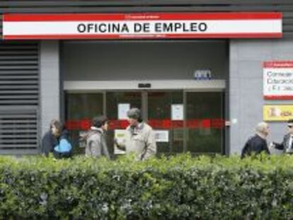 Fachada de una oficina de empleo de Madrid.