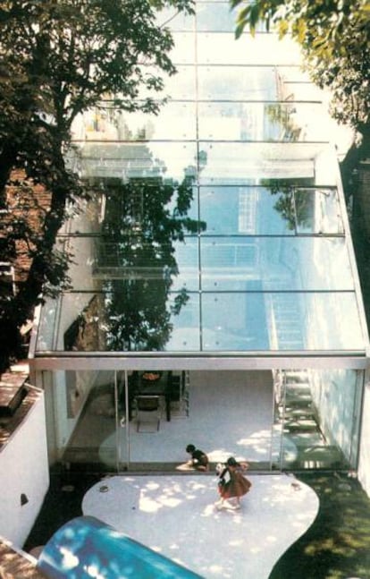 <strong>Ay, qué calor</strong> El concepto de futuro de Jan Kaplicky, del que la Hauer-King House [5], en el número 40 de Douglas Road (Londres), es uno de sus primeros ejemplos, no incluía aire acondicionado |