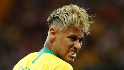 Neymar Júnior durante el partido contra Suiza.