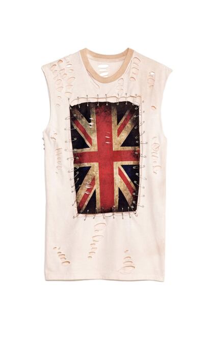 Camiseta de la Union Jack repleta de pins de Any Old Iron (95 euros)