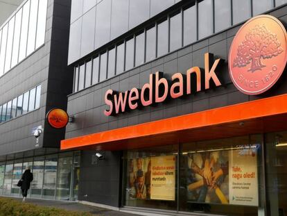 Edificio de Swedbank en Tallín (Estonia).