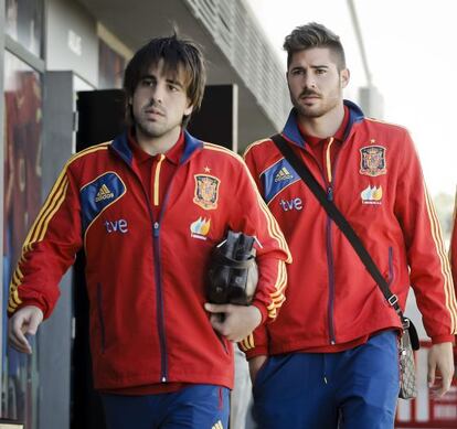 Be&ntilde;at y Javi Garc&iacute;a, ayer en la concentraci&oacute;n de la selecci&oacute;n espa&ntilde;ola.