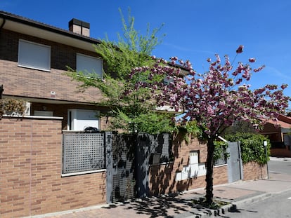 Fachada de la casa en la que vivían los menores.