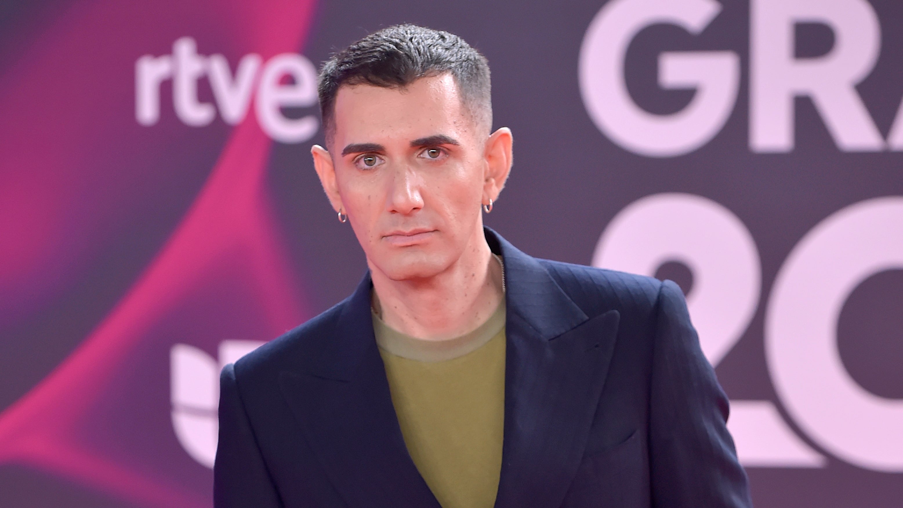 Alex Anwandter, cantante: “Las identidades en el arte se mercantilizaron y se usan para vender” 