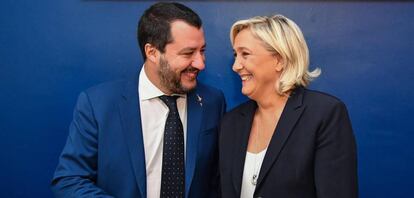 Matteo Salvini con Marine Le Pen