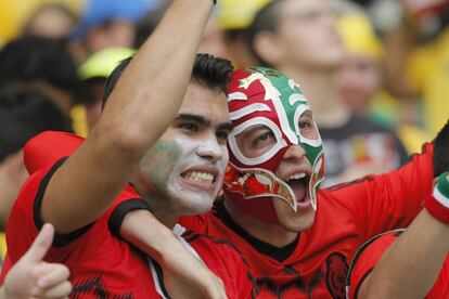 Torcedores mexicanos apoiam sua seleção.