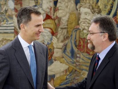 El rey Felipe VI ha recibido hoy en el Palacio de la Zarzuela al representante de Foro Asturias, Isidro Mart&iacute;nez Oblanca