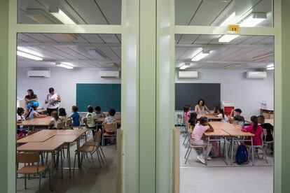 Alumnos en una escuela, en una imagen de archivo.