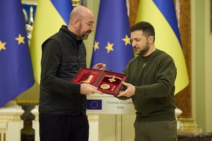 European Council President Charles Michel and Ukrainian President Volodymyr Zelenskiy on January 19, 2023 in Kyiv.