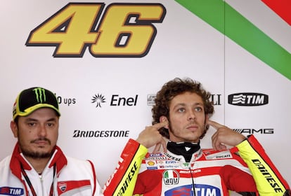 El piloto italiano Valentino Rossi, de Ducati, antes de la tercera sesión de entrenamientos.