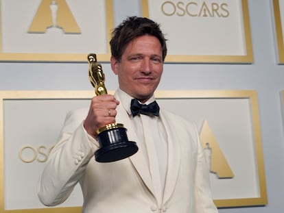 Thomas Vinterberg, con su Oscar.