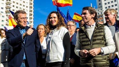 Feijóo, Ayuso y Aznar, el 28 de enero en una manifestación convocada por el PP en Madrid contra la amnistía.