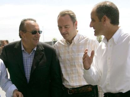 Carlos Fabra, Alberto Fabra y Francisco Camps, en una imagen de la campaña electoral de 2007.
