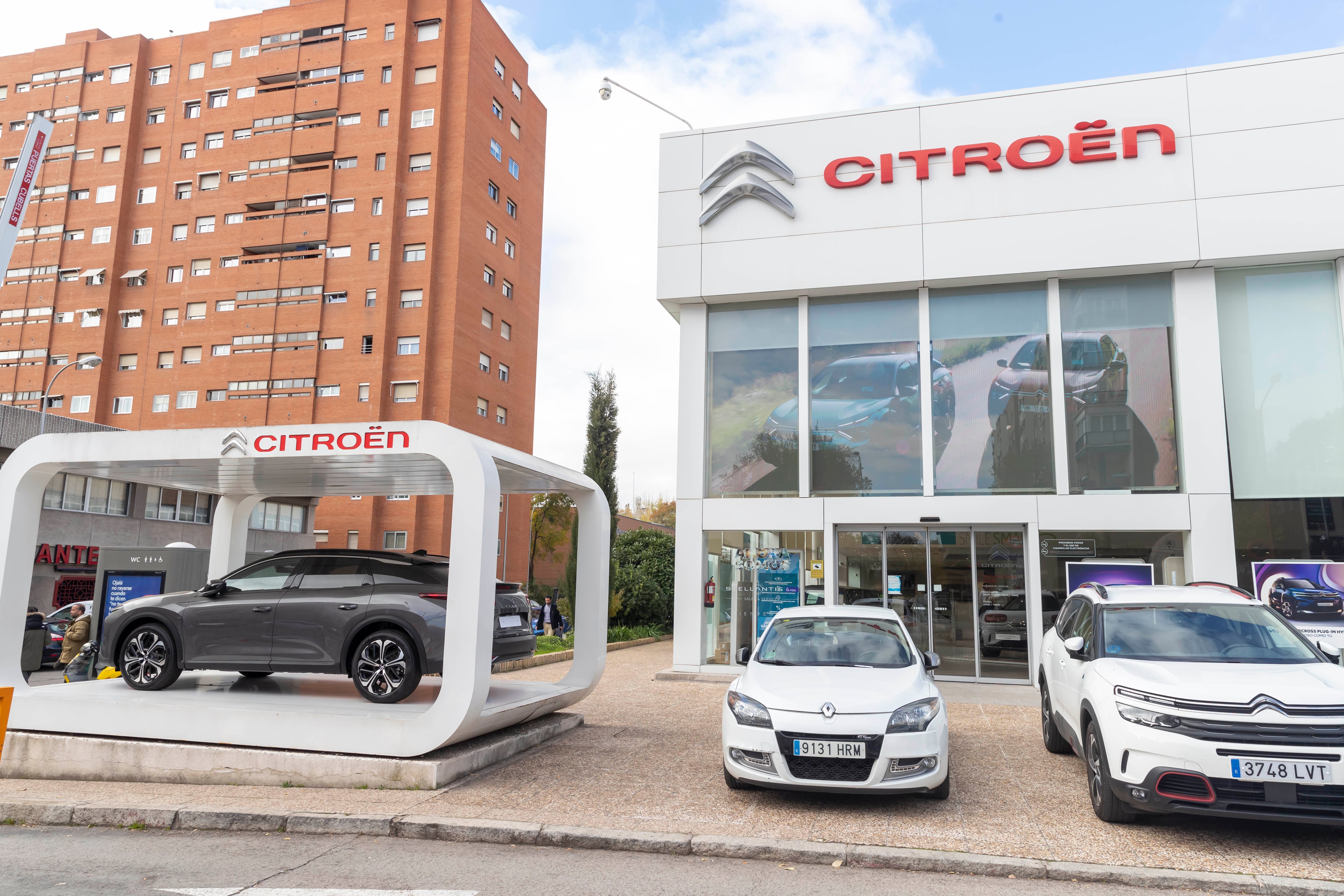 “El coche nuevo se ha alejado de la clase media”: las ventas de coches siguen un 13% por debajo de 2019