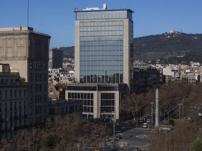 El edificio donde se tenía que construir el hotel de lujo.