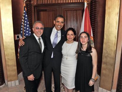 El matrimonio Stefan es un gran defensor de Barack Obama. En la fotograf&iacute;a la familia y su hija Emily Marie, en Miami, en 2009. 