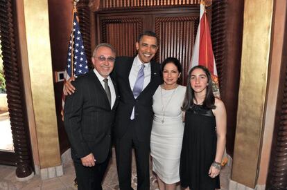 El matrimonio Stefan es un gran defensor de Barack Obama. En la fotograf&iacute;a la familia y su hija Emily Marie, en Miami, en 2009. 