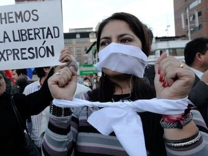 Una manifestaci&oacute;n en Quito por la libertad de prensa en 2011.