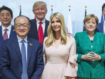 Ivanka Trump posa junto a l&iacute;deres internacionales este s&aacute;bado en la cumbre de Hamburgo. 