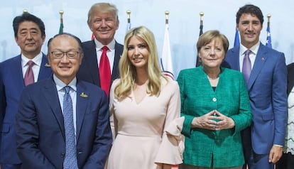 Ivanka Trump posa junto a l&iacute;deres internacionales este s&aacute;bado en la cumbre de Hamburgo. 