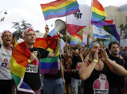 Miles de personas asisten a la Marcha del Orgullo LGTB en Jerusalén (Israel).